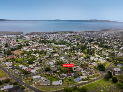 816 Mount Pleasant Road, Thames