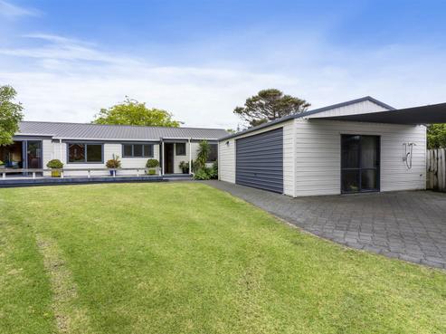 2 The Dividend, Pauanui