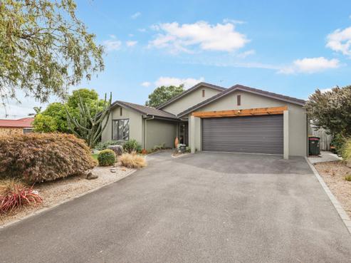 1 Fencourt Place, Rototuna North