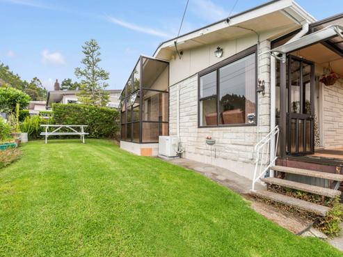 77 Shetland Street, Glen Eden