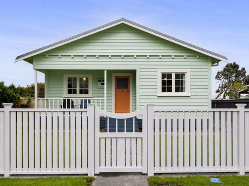 16A Heaphy Road, Opunake
