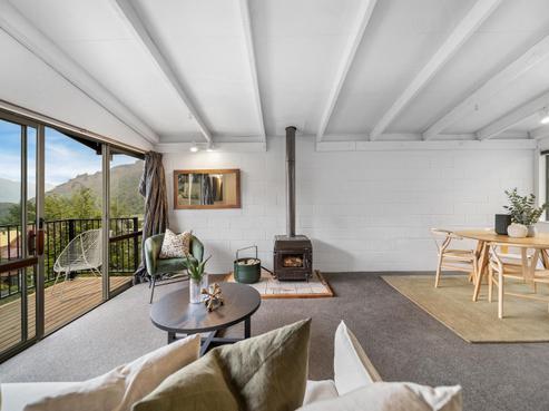 255B Fernhill Road, Fernhill/Sunshine Bay