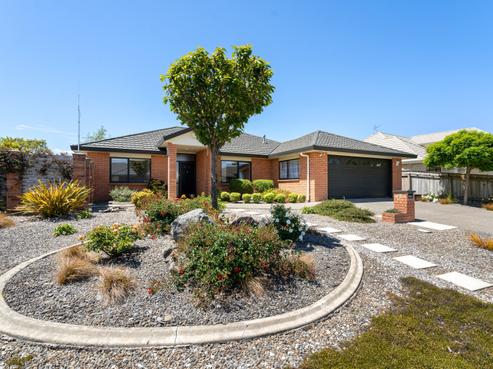 7 Aburoc Place, Paraparaumu Beach