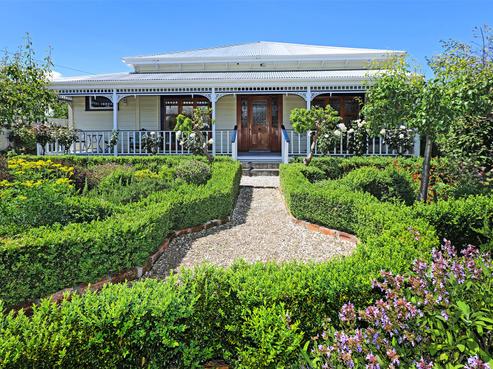 1015 Fitzroy Avenue, Mahora