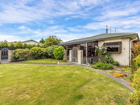 8 Iona Place, Sockburn