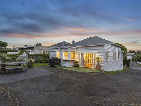 10 Tranmere Road, Sandringham