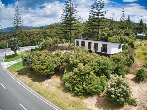 1 Seabreeze Road, Mangawhai Heads