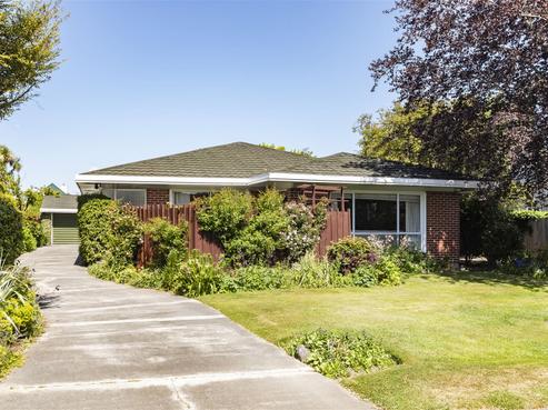 6 Hampton Place, Burnside