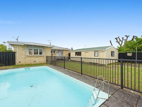 17 Beech Crescent, Hillcrest