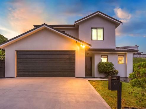 12 Tongariro Drive, Aotea