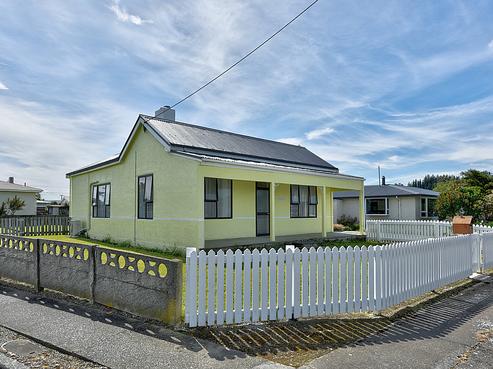 2 Argyle Street, Mataura