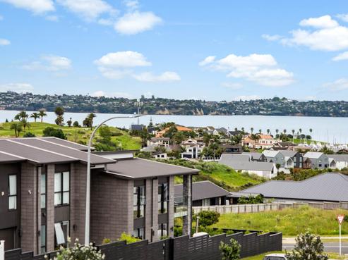 56 Eighth View Avenue, Beachlands