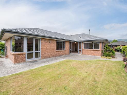5 Wordsworth Place, Stoke