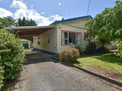 20 Garrison Street, Carterton