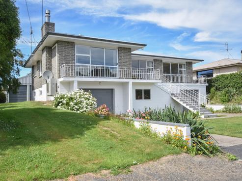 33 Lynas Street, Outram