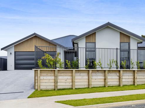 232 Parklands Avenue, Bell Block