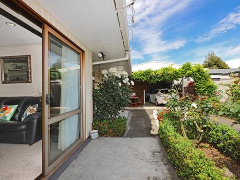 702A Williams Street, Mahora