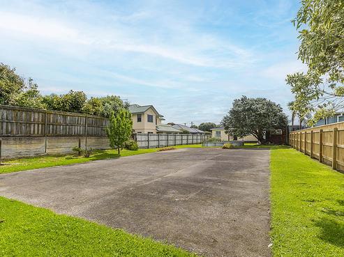 84 Manly Street, Paraparaumu Beach