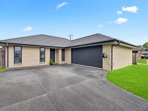 7 Oolong Court, Huntington