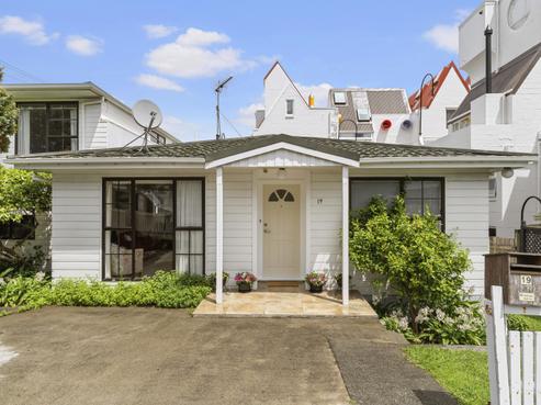 19 Tapiri Street, Hataitai