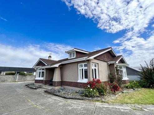 309 Tay Street, Turnbull Thomson Park