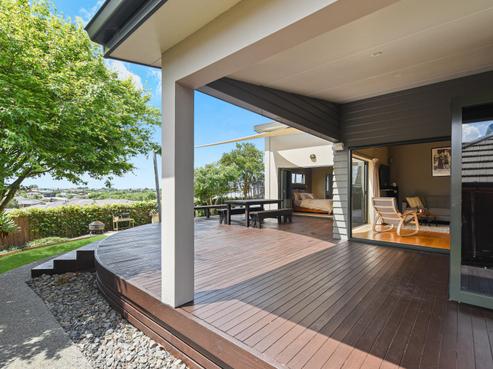 82 Brymer Road, Grandview Heights