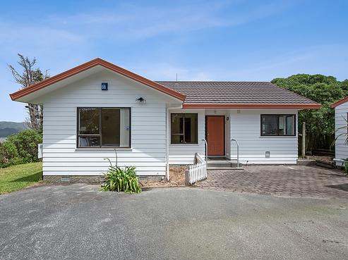 4 Penlington Place, Karori