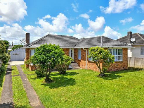 18 Collett Road, Otara