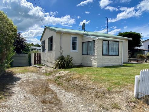 41 Lowestoft Street, Balclutha
