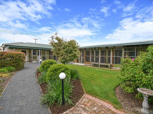10 Constitution Avenue, Milton