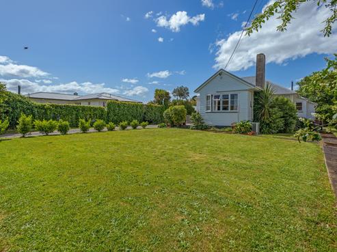 24 Huia Street, Pahiatua