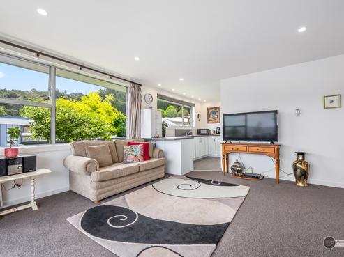 10A Helvetia Grove, Naenae