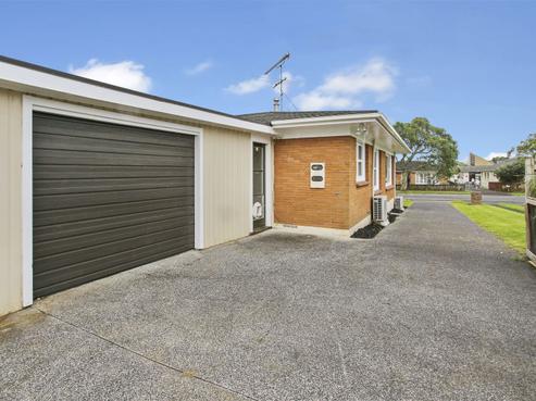 12B Blair Avenue, Pukekohe