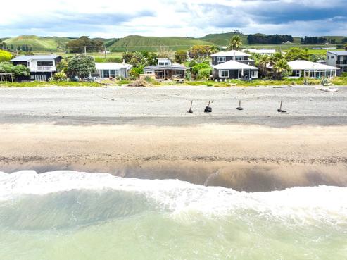 245 Clifton Road, Te Awanga