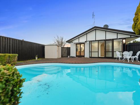 16 Halyard Close, Flagstaff