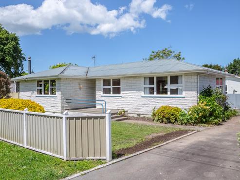 18 Wood Street, Greytown