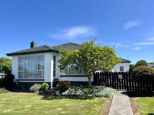 321 Elles Road, Strathern