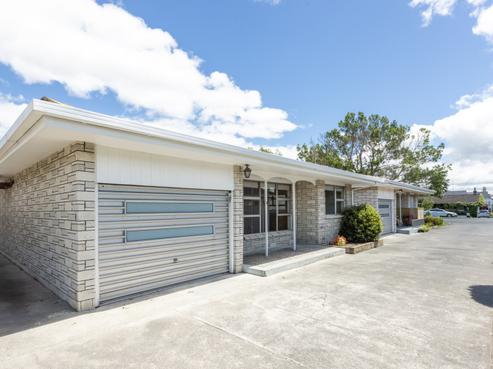 2/31 Middle Road, Havelock North