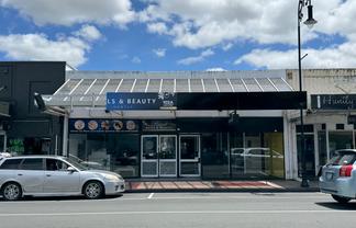 One Building - Room for TWO Tenancies!