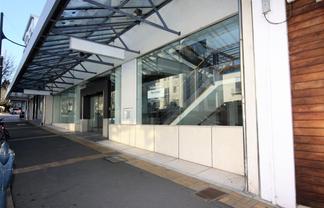 Vendor says present all offers