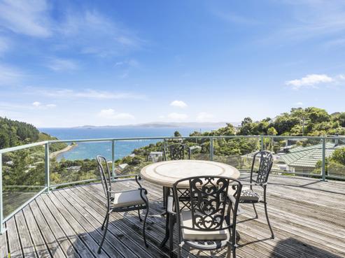52 Waitohu Road, York Bay