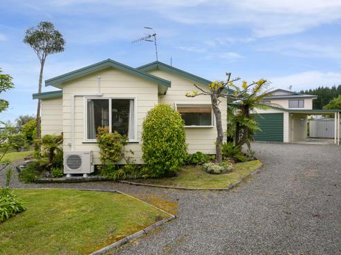 16 Rowena Crescent, Motuoapa