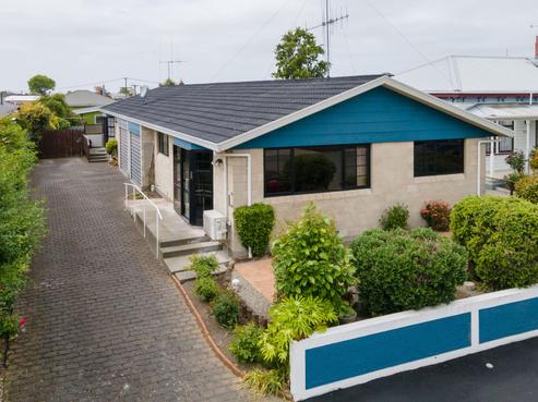 1/105 Le Cren Street, Seaview