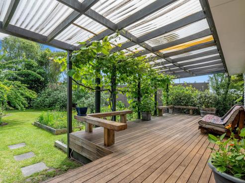 14 Clouston Crescent, Fenton Park