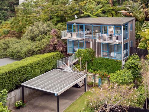 2 Sulphur Beach Road, Northcote Point