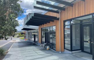 New Silverdale retail