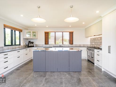 180 Mount Stewart Halcombe Road, Sanson