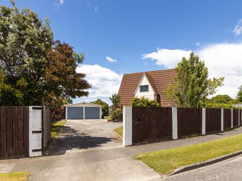 13 Snowden Crescent, Islington