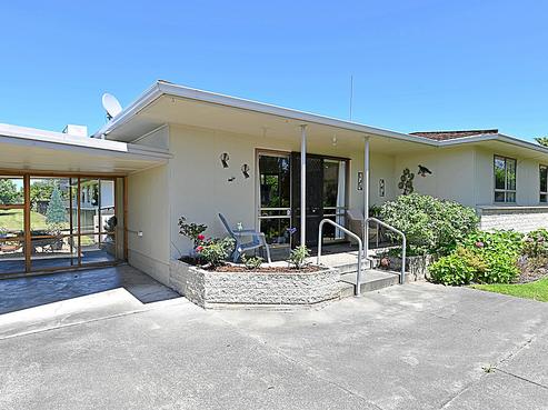 2/27 Church Road, Taradale