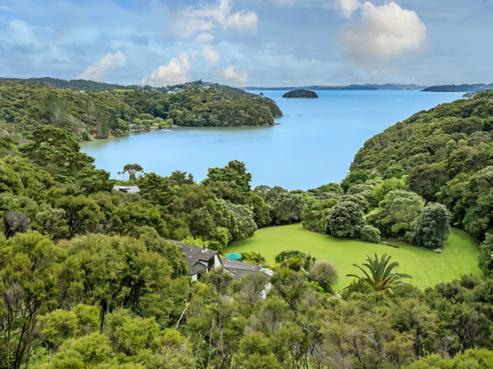 31 Point Veronica Drive, Opua